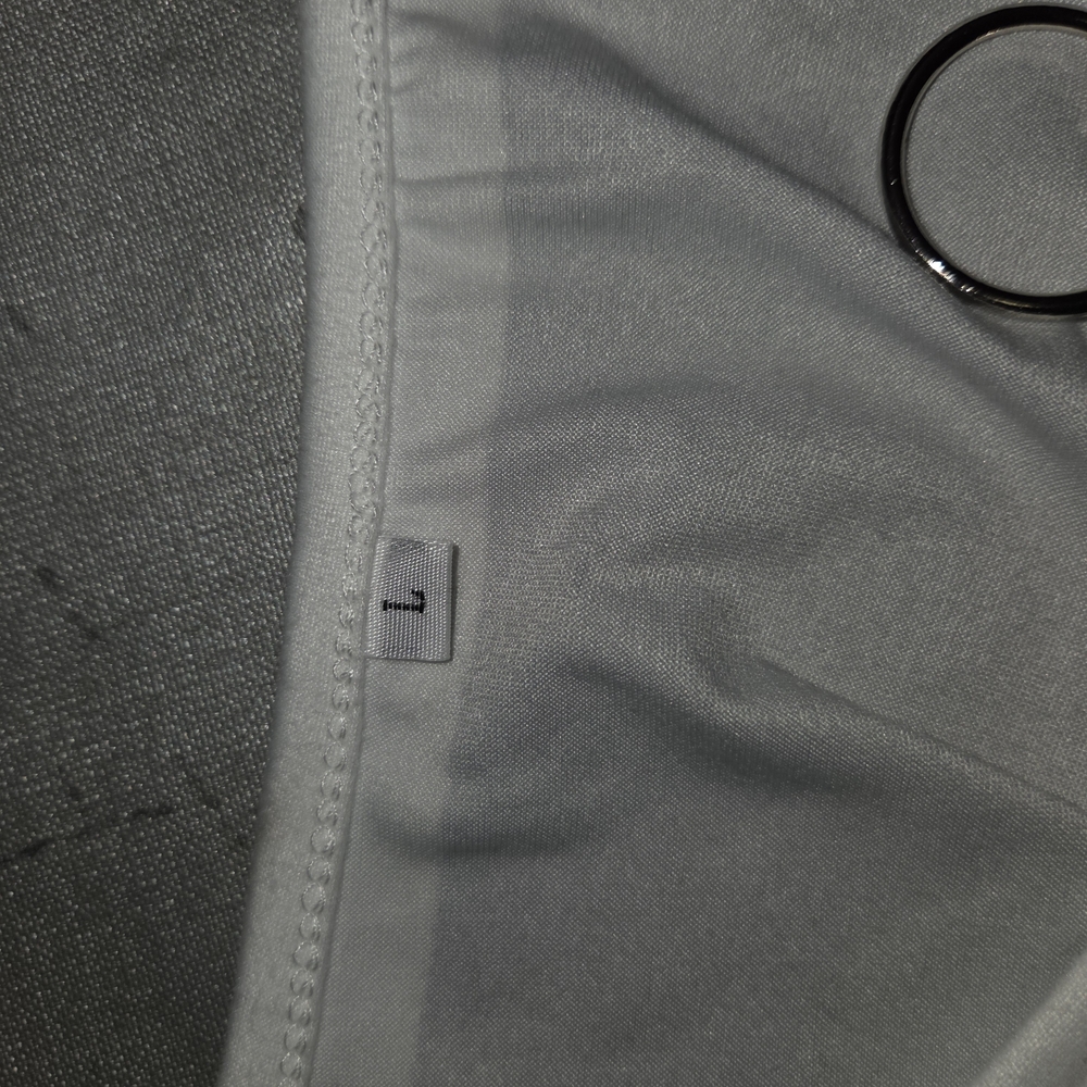 Black And White Long Sleeve Top with Zipper - Picture 5 of 7